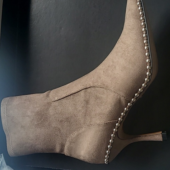 Steven New York by Steven Madden booties - Picture 2 of 4